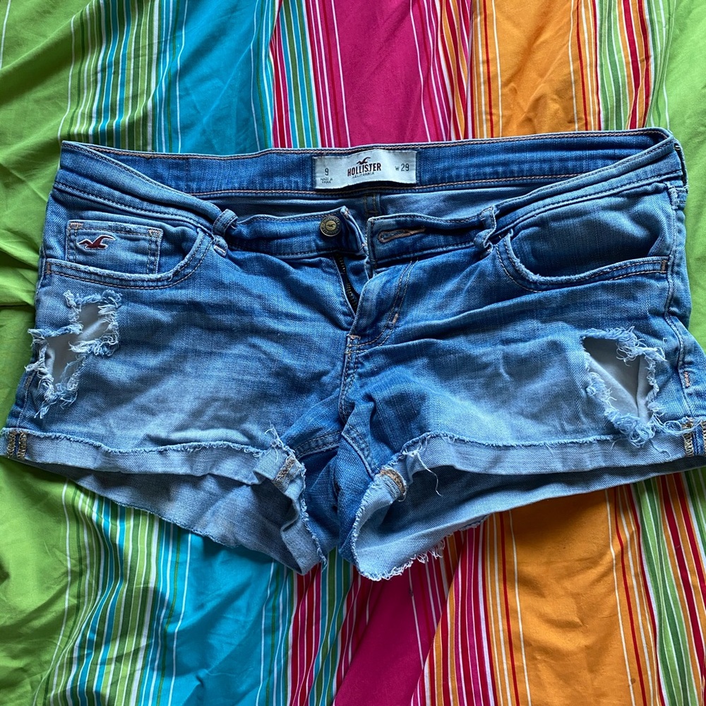 Hollister shorts!